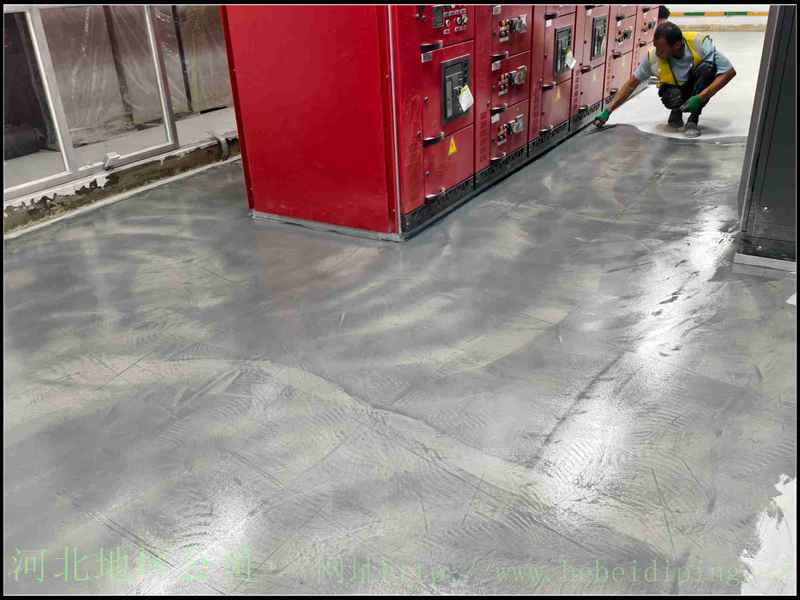 廊坊地坪漆公司河北丰宁厂房地坪裂缝封闭修补 | 细微裂纹根治